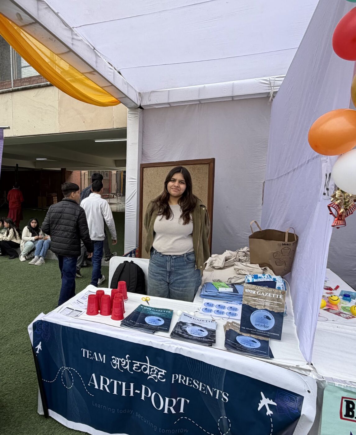 At the Arth-Port stall with the Sampann Gazette